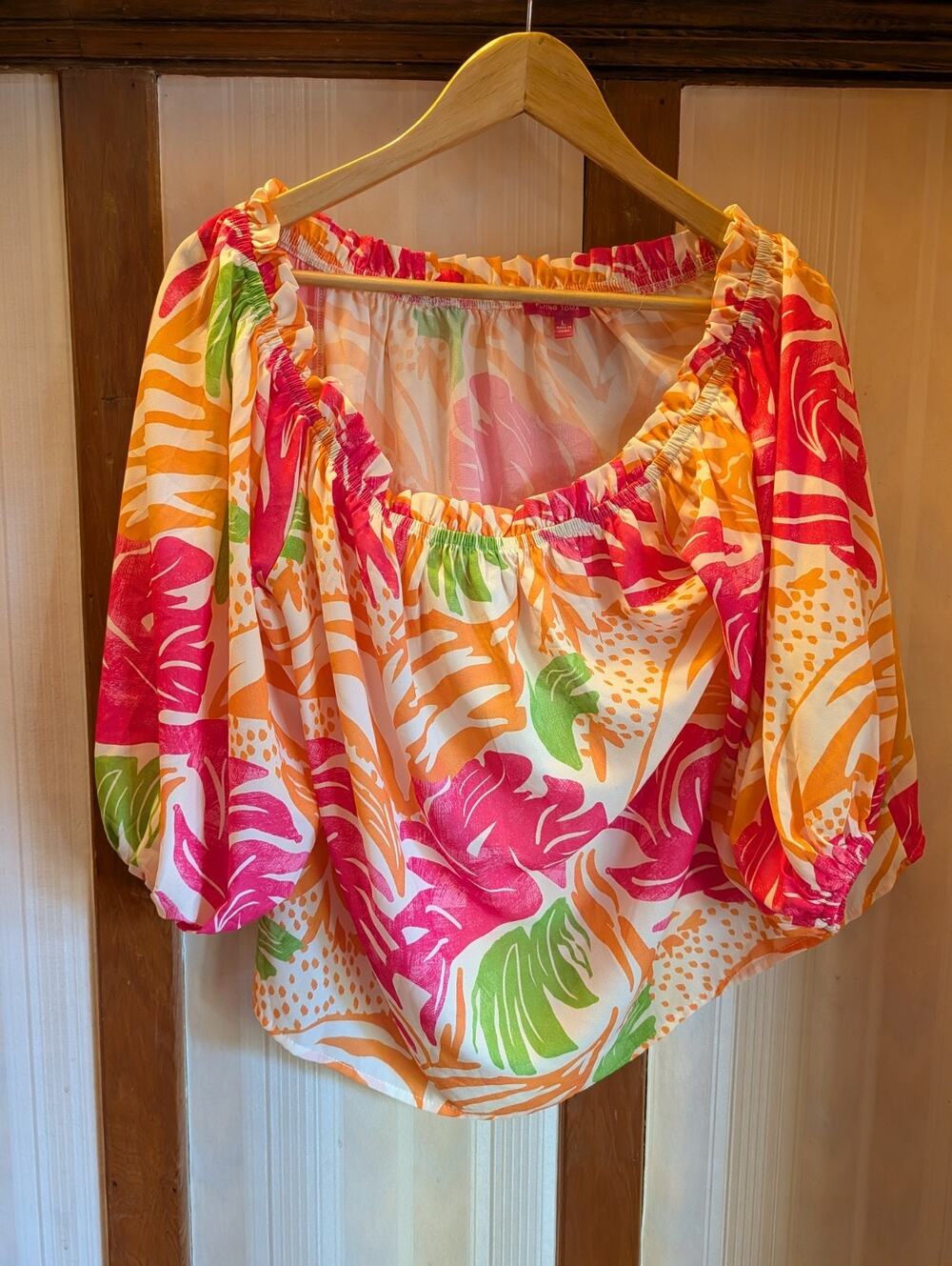 Anthropologie Flying Tomato Breaking Hearts Top Women's Large Pink Floral Shirt